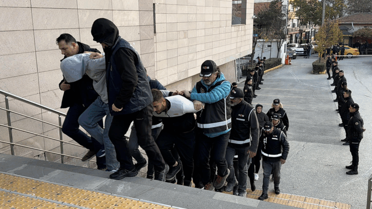 Eskişehir'de suç örgütü operasyonu; 20 gözaltı