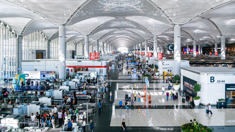 Financial Times İstanbul Havalimanı'nı lider olarak konumlandırdı