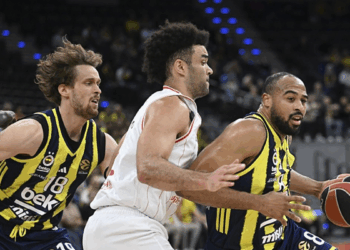 Fenerbahçe Beko, Hapoel IBI Tel Aviv'i 74-68 mağlup ettisd