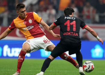 Galatasaray iki maç sonra galibiyet aldı puanını 32 yaptı