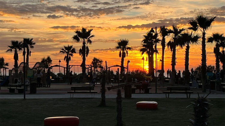 Hatay'da güneşin batışı görsel şölen oluşturdu