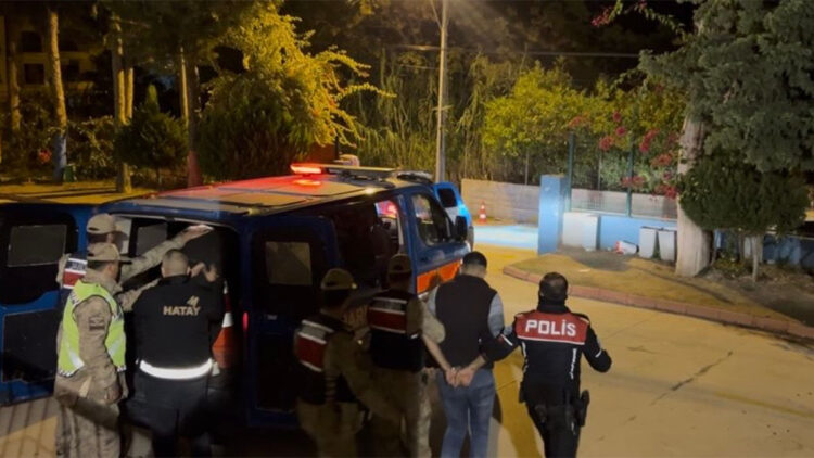 Polise mukavemet gösteren 6 şüpheli tutuklandı