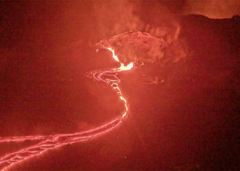 Kilauea Yanardağı'nda 36'ncı patlama öncesi lav akıntıları