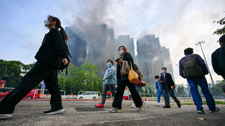 Hong Kong'daki gökdelen yangınında ölü sayısı 75'e ulaştı