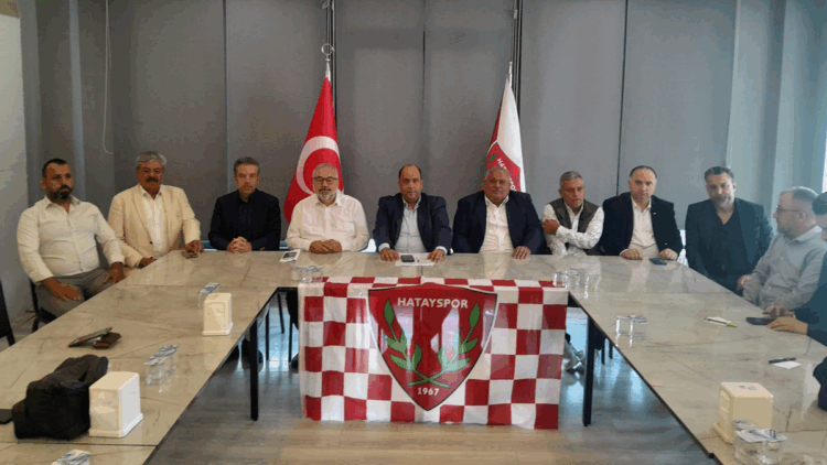 Hatayspor'da Hugo Almeida ile yollar ayrıldı