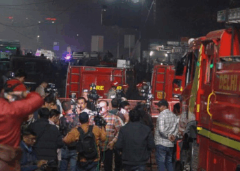 Hindistan'daki patlamada hayatını kaybedenlerin sayısı 13'e yükseldi