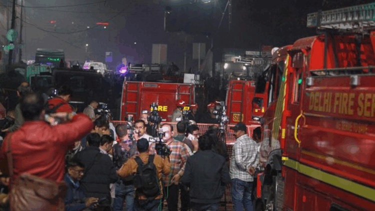 Hindistan'daki patlamada hayatını kaybedenlerin sayısı 13'e yükseldi