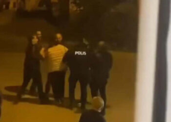 Arnavutköy'de iki grup arasında çıkan taşlı sopalı kavga