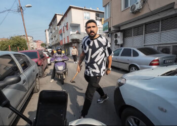 Ataşehir'de trafik tartışmasında keserle saldırdı