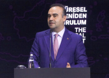 Yapay zeka evrimini insanlık yararına kullanmak istiyoruz
