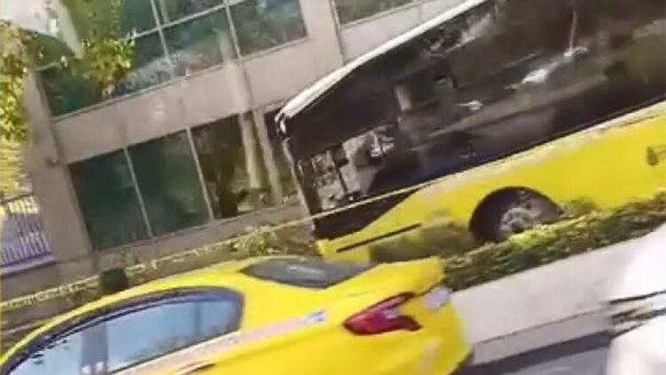 Beşiktaş'ta İETT otobüsü kaza yaptı