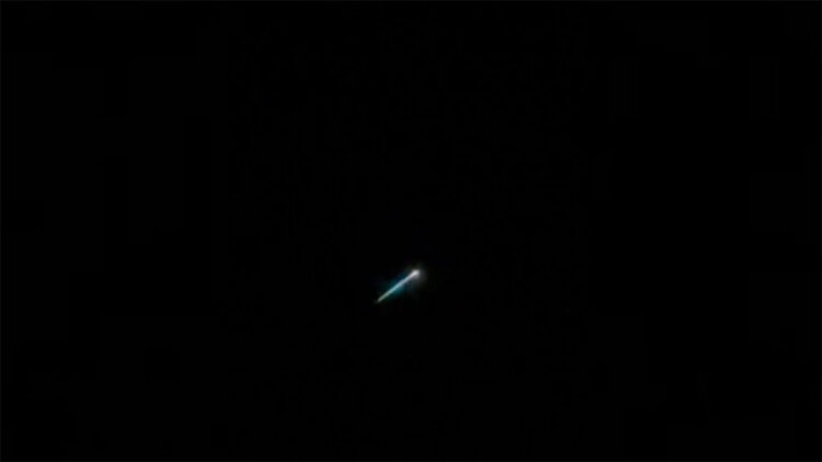 İstanbul semalarında tanımlanamayan ışık görüldü