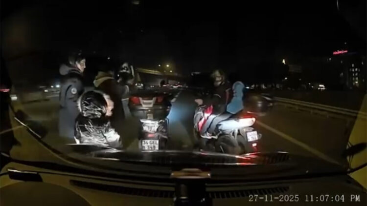 Kağıthane TEM Otoyolu'nda can pazarı