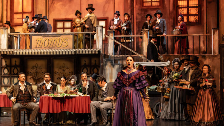 La Bohème Operası'nın prömiyeri AKM'de yapıldı