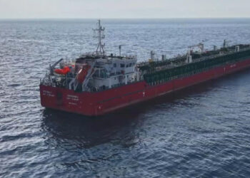Tankerde zehirlenme soruşturması; geminin 2'nci kaptanı tutuklandı