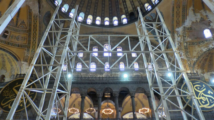 Ayasofya'da skandal görüntülerin ardından açıklama