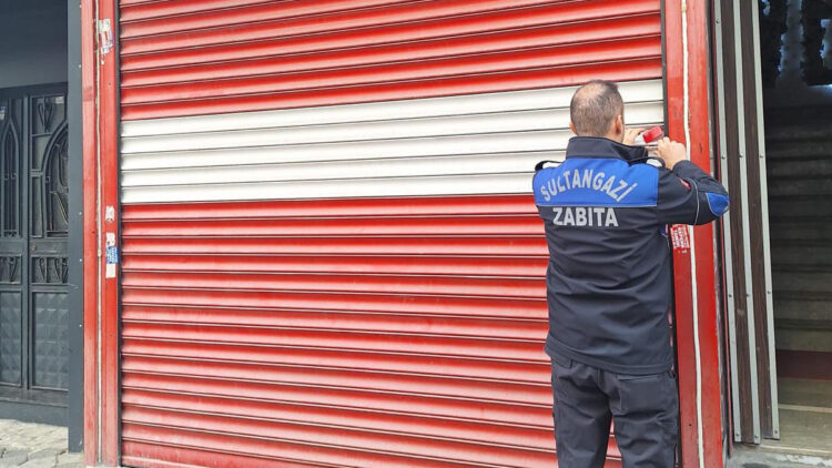 Sultangazi'de kadınların giyinme odasında gizli kamera skandalı