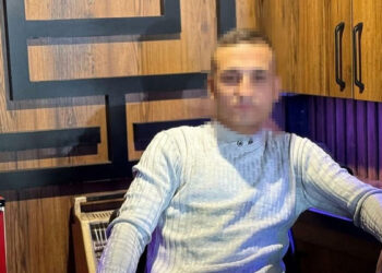 Kiraz Belediyesi binasına taşlı saldırı