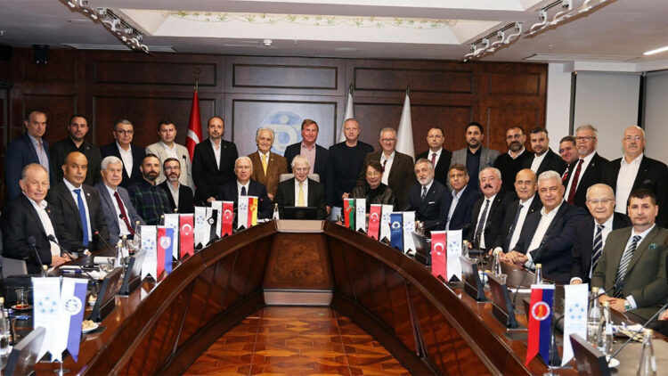 İzmir kulüpleri kent ekonomisinin lokomotifi olabilir