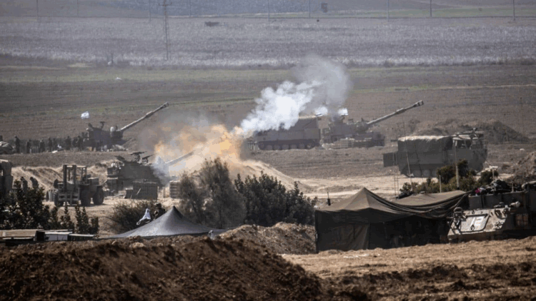 İsrail ordusundan Suriye'ye baskın: 13 ölü