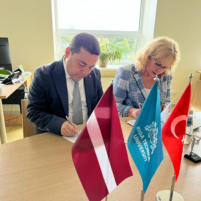 İstanbul Lider Koleji, Avrupa'daki üniversitelerle iş birliği yaptı