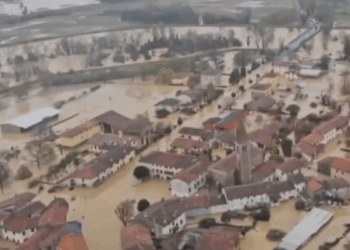 İtalya'da sel: 2 ölü