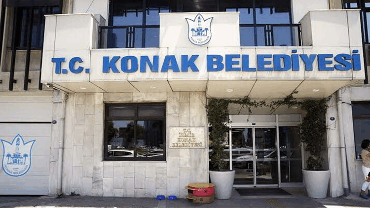 İzmir'de Konak Belediyesi'ne usulsüzlük operasyonu: 4 gözaltı