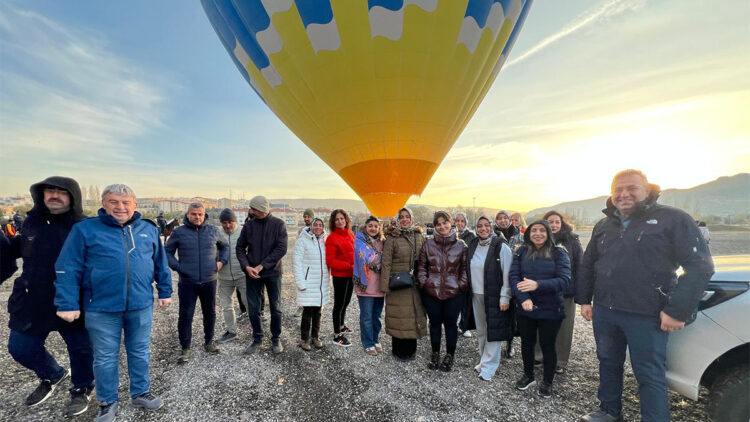 Balonlar, Kapadokya'da 110 öğretmen için havalandı