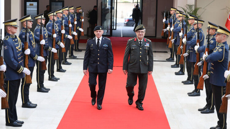 Orgeneral Metin Tokel Kosova'yı ziyaret etti