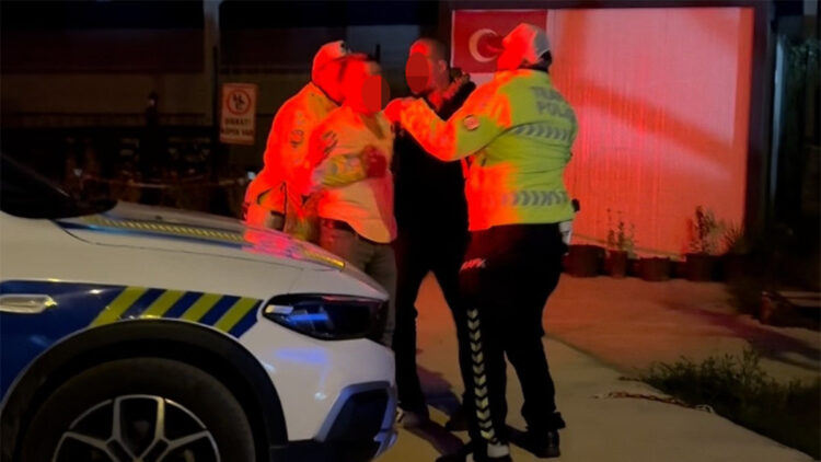 Kaza sonrası sürücüler arasında kavga çıktı