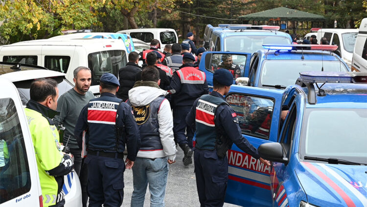 Kırıkkale'de 15 firari hükümlü yakalandı