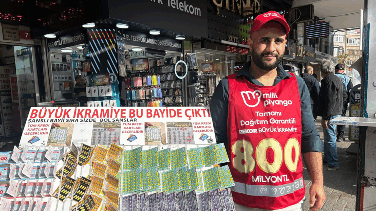 Kadıköy’deki gezici bayiden oynanan karta 40 milyon TL’lik ikramiye çıktı