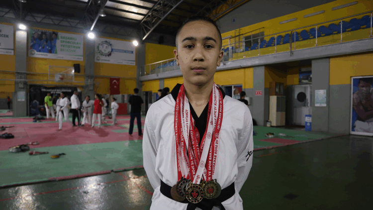 Kilo vermek için başladığı tekvandoda Türkiye 9’uncusu oldu