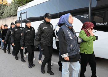 Kocaeli merkezli 11 ilde bungalov dolandırıcılığı operasyonu: 37 gözaltı