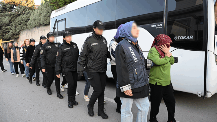 Kocaeli merkezli 11 ilde bungalov dolandırıcılığı operasyonu: 37 gözaltı