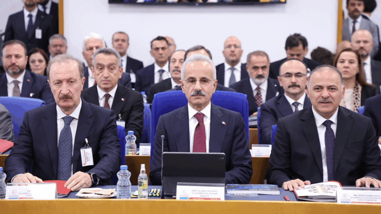 Kocaeli'de çöken binanın metroyla hiçbir ilgisi yok