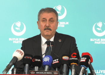 Komisyon İmralı'nın ayağına gitmemeli