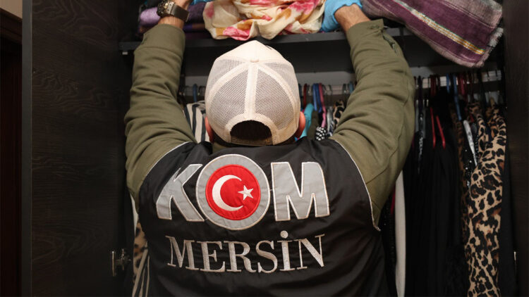 Mersin'de rüşvet soruşturması; 11 tutuklama