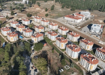 Muğla Seydikemer'de 304 konut ve 8 iş yeri hak sahiplerine teslim edildi