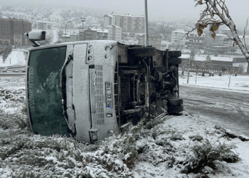 Nevşehir'de işçi servis midibüsü devrildi: 14 yaralı