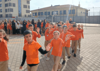 Okullarda ilk ara tatil için son ders zili çaldı
