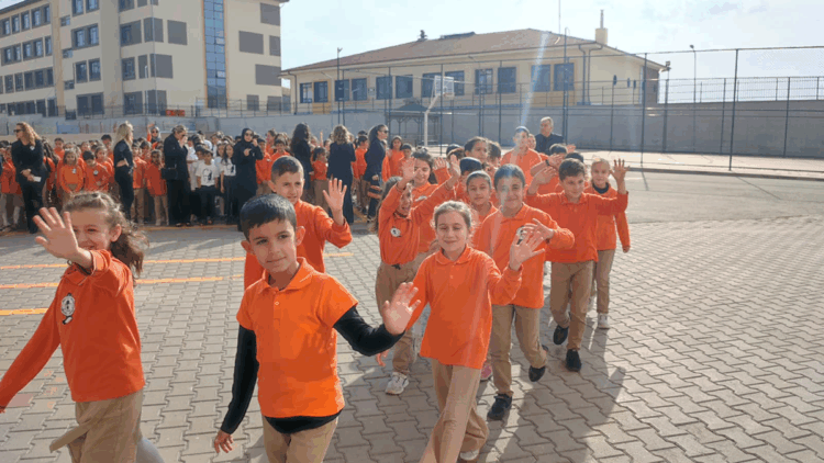 Okullarda ilk ara tatil için son ders zili çaldı