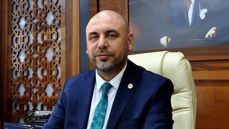 Orhangazi Belediye Başkanı Bekir Aydın hastaneye kaldırıldı