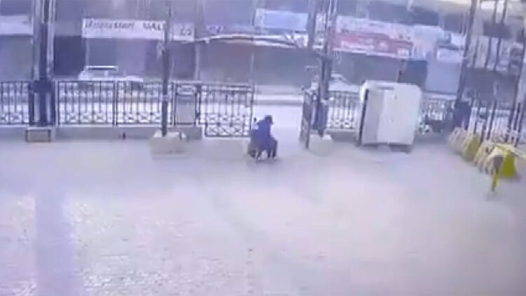 Pakistan'da jandarma karakoluna saldırı; 3 ölü