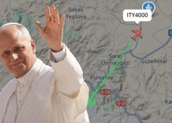 Papa 14. Leo'nun uçağı en çok takip edilen uçuş oldu