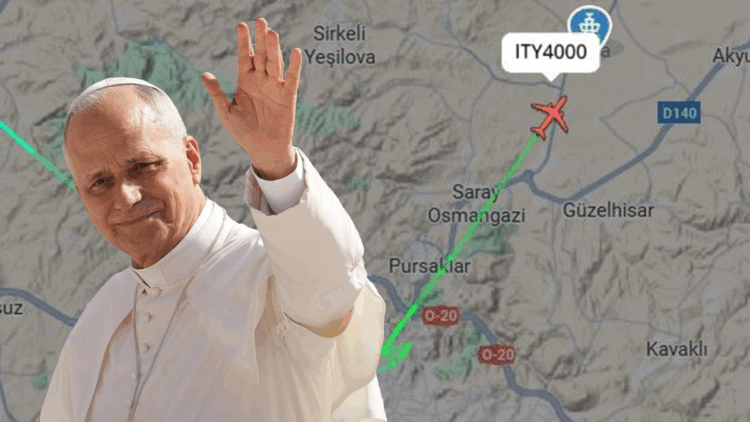 Papa 14. Leo'nun uçağı en çok takip edilen uçuş oldu