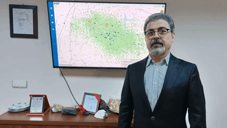 Prof. Dr. Sözbilir'den korkutan uyarı; Deprem fırtınası birkaç ay sürebilir