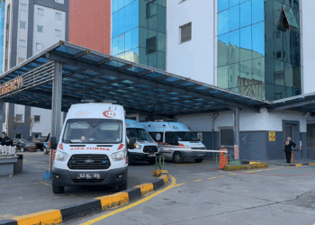 Rize'de yurtta tatlı yiyen 40 öğrenci hastanelik oldu