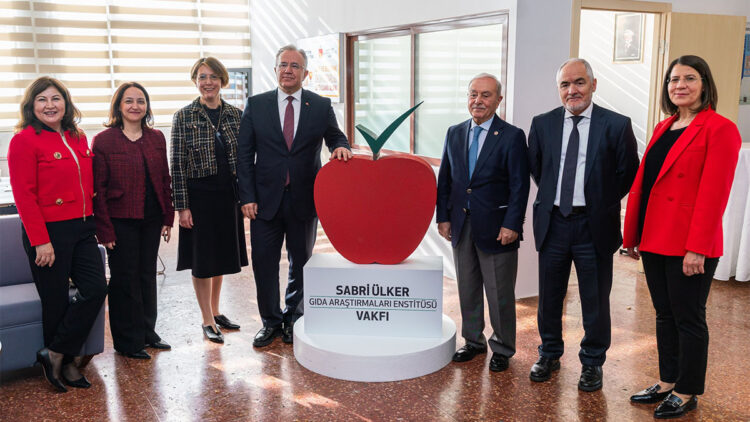 Sabri Ülker Vakfı gıda ve beslenme okuryazarlığına yönelik bir adım daha attı