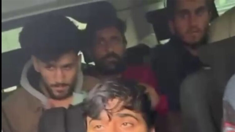 Sakarya'da 13 kaçak göçmen yakalandı